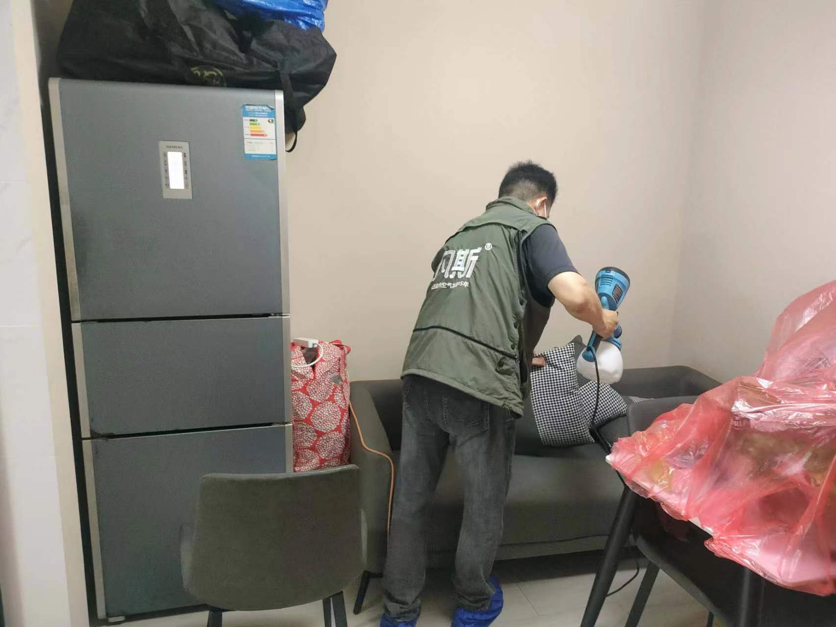 寵物狗身上異味很重，有沒(méi)有好的方法解決